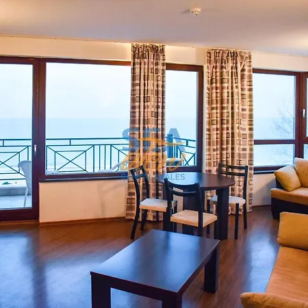 Sea View Front Golden Sands