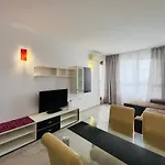 Seaview Bg Front Daire