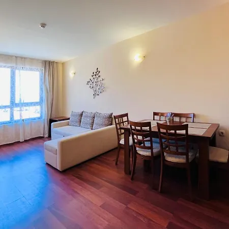 Sea View Front Apartament