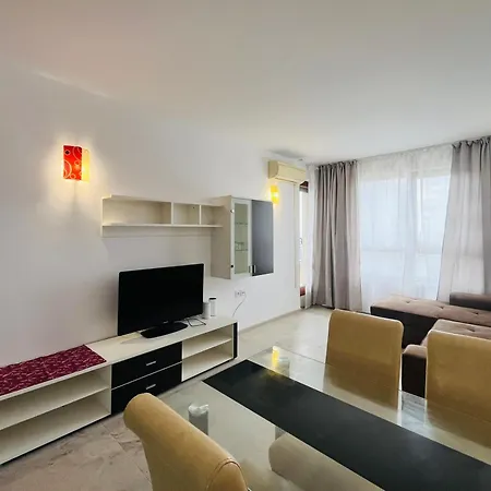 Seaview Bg Front Апартаменты