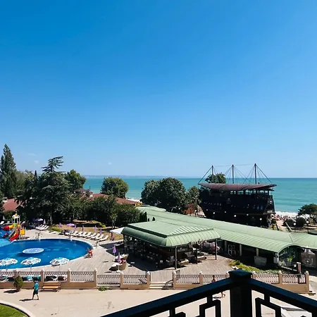 Seaview Bg Front Lägenhet