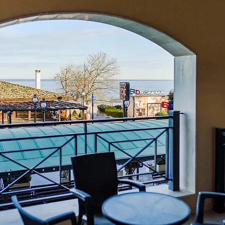 Seaview Bg Front Апартаменты *